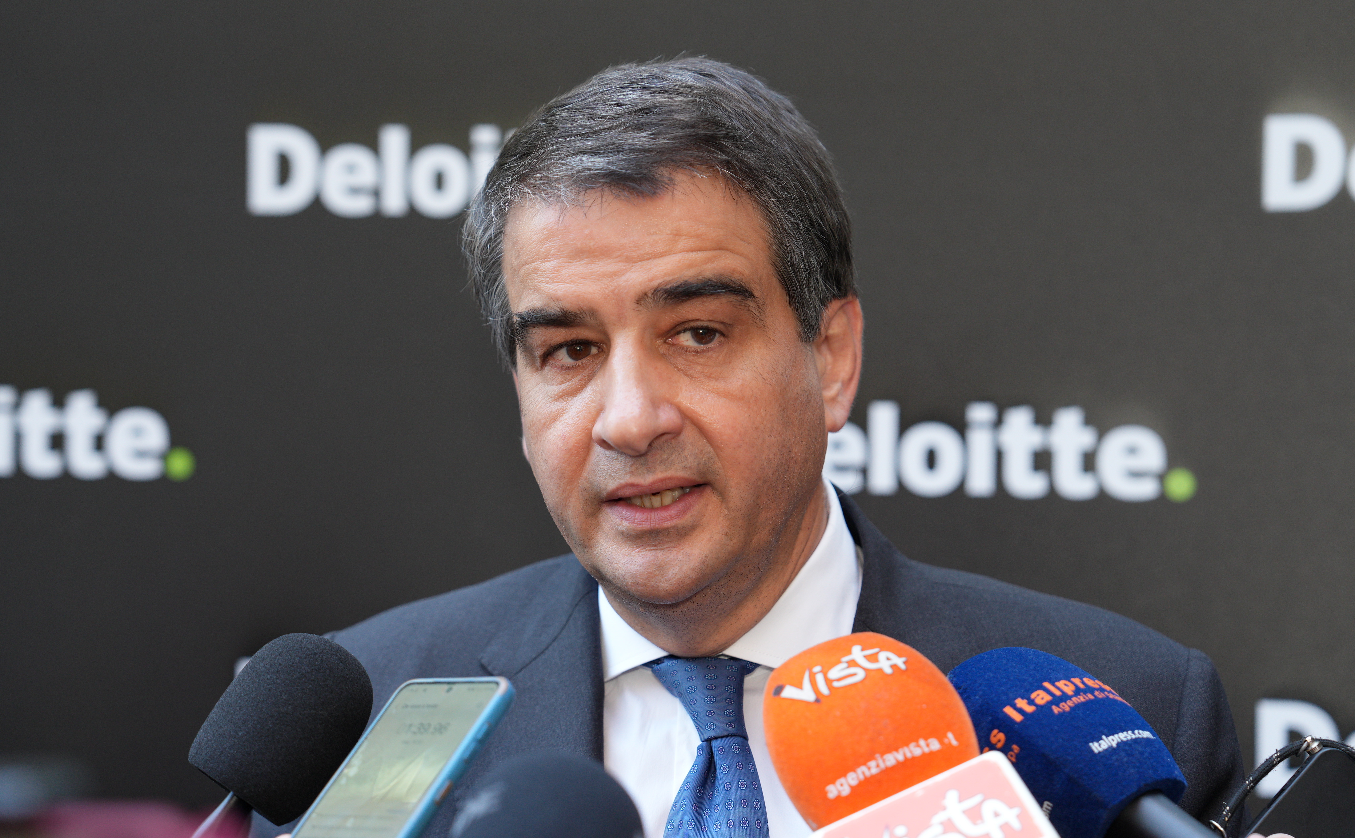 Ue: Fitto, 'grande mercato che va rafforzato, parola chiave flessibilità' - Dazi? 'ottimista sulla trattativa con gli Usa. Von der Leyen ha detto che...' - I video di Affaritaliani.it