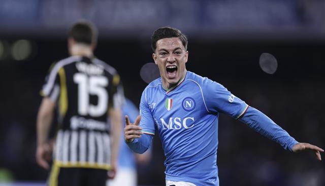 Calciomercato Juventus, Psg gela la Signora per Kolo Muani. Beffa Sancho? Il retroscena dalla Germania. Raspadori da Napoli.... - Trattative e rumor