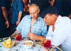 Villa Certosa, dai festini alle cene con Putin e Bush: il micro-cosmo di Berlusconi in Sardegna verso una vendita record