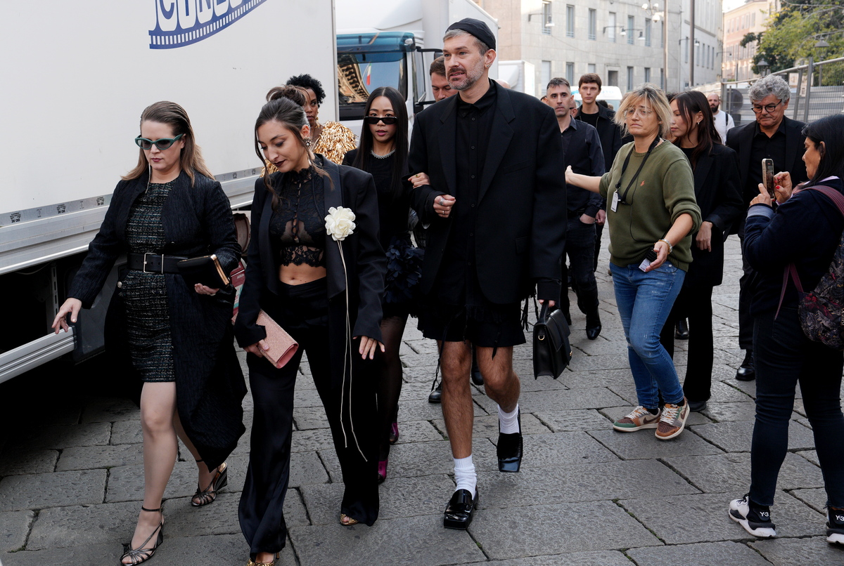 Milano, riprese del film Il Diavolo Veste Prada 2