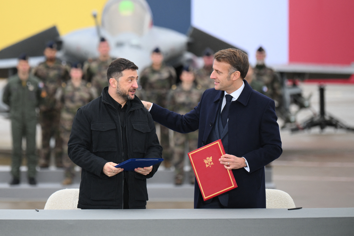 Vladmiri Zelensky e Emmanuel Macron Vladmiri Zelensky e Emmanuel Macron