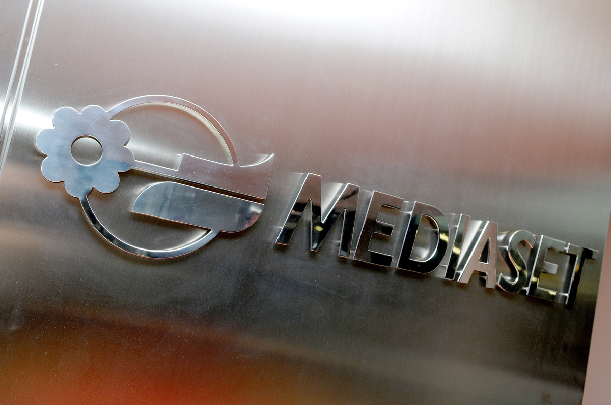 Mfe porta Perplexity in tribunale e fa la "storia". IA e violazione dei copyright, è la prima volta in Italia