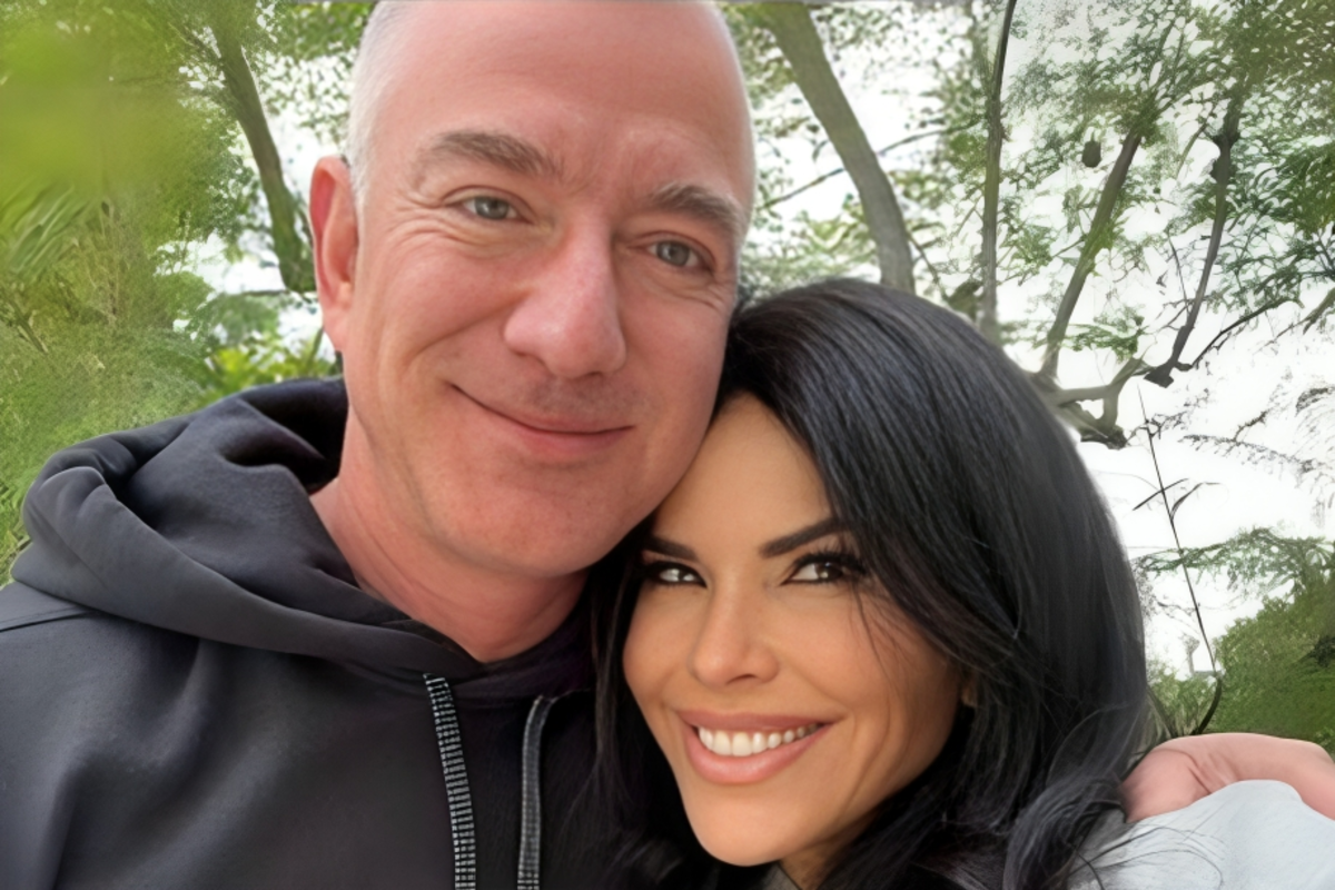 Jeff Bezos e Lauren Sanchez Jeff Bezos e Lauren Sanchez