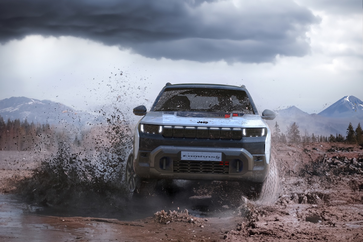 Nuova Jeep Compass 4xe: interni rinnovati e spirito off-road