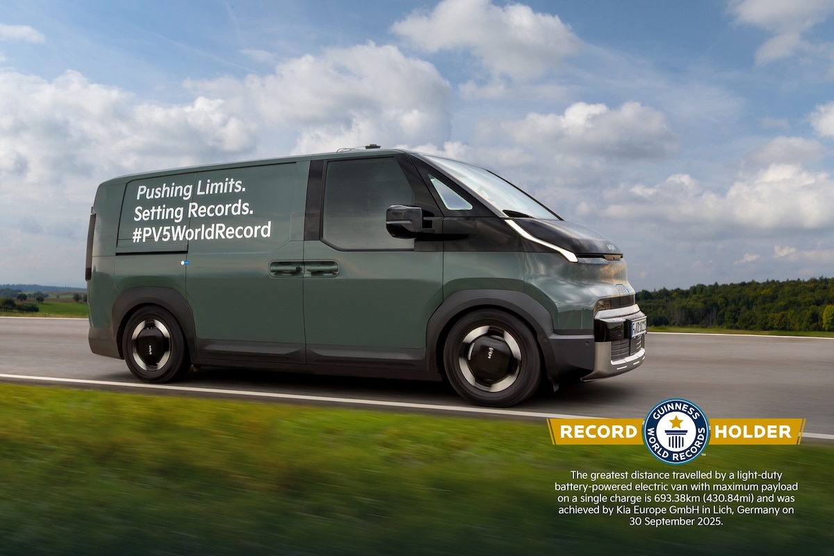 https://www.affaritaliani.it/static/upl2025/kia-/0005/kia-pv5-cargo-guinness-world-record_61.jpg