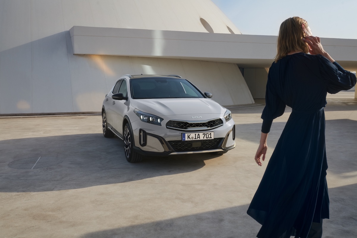 https://www.affaritaliani.it/static/upl2025/kia_/kia_xceed_my26_11.jpg