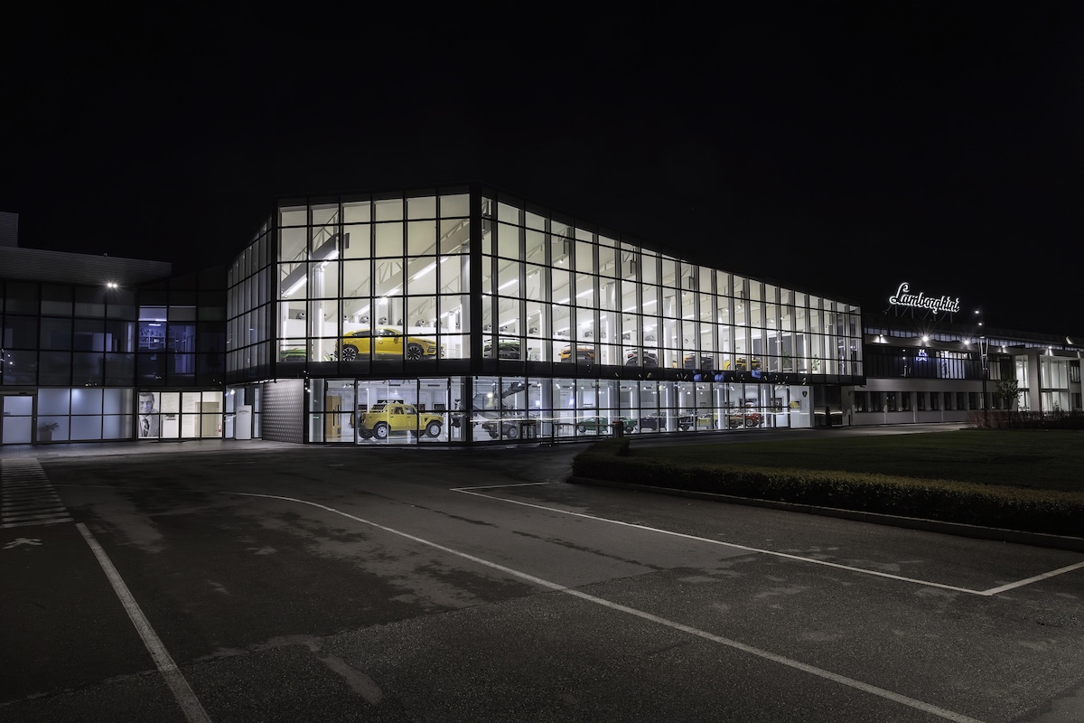 M’illumino di Meno 2026: Lamborghini spegne il Museo e digital detox
