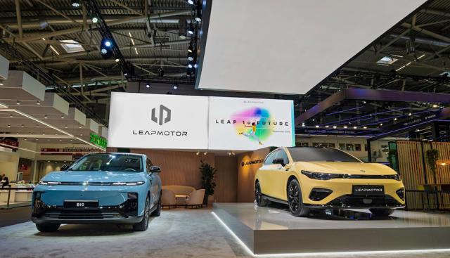 IAA 2025: Leapmotor svela la B05 e lancia il SUV elettrico B10