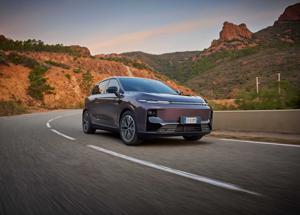 Leapmotor B10 REEV Hybrid: lâ€™elettrico che non teme le lunghe distanze