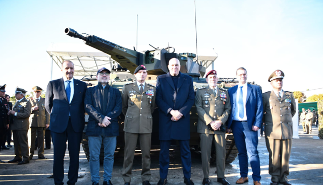 Leonardo, LRMV: consegnati quattro veicoli corazzati per la fanteria: al via il programma A2CS dellâ€™Esercito Italiano