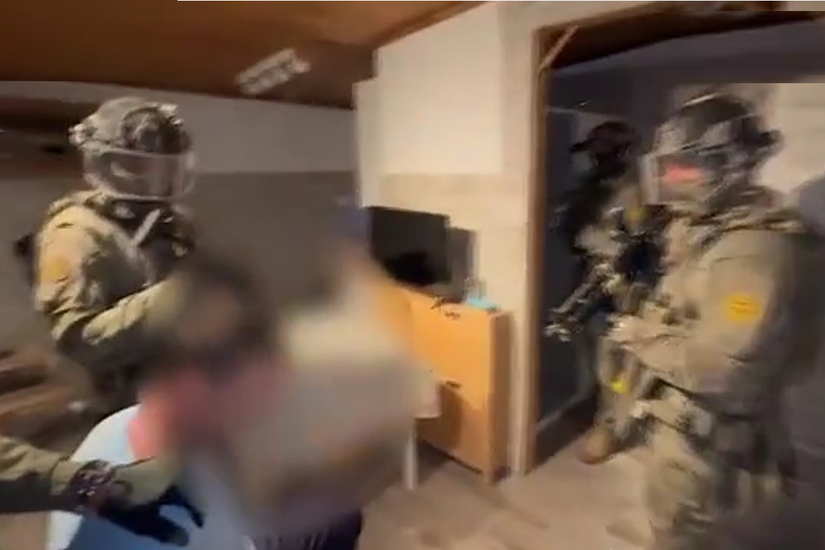 foggia arrestato il latitante leonardo gesualdo blitz dei carabinieri nel covo del mafioso