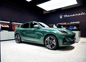 Maserati accende Bruxelles 2026: parte lâ€™Anno del Tridente