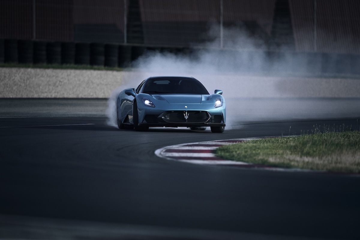 Maserati MCPURA: debutto a Goodwood per la nuova super sportiva