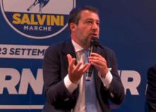 Governo, Salvini mette le mani avanti: "Se rivinciamo le elezioni torno al ministero dell'Interno" Governo, Salvini mette le mani avanti: "Se rivinciamo le elezioni torno al ministero dell'Interno"