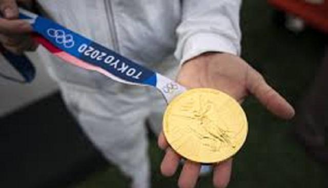 Milano Cortina, quote record per i metalli preziosi: e una medaglia d'oro vale oltre  1.600 euro