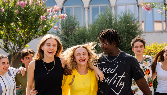 NIVEA lancia 'NIVEA CONNECT': il progetto per combattere solitudine e disagio adolescenziale