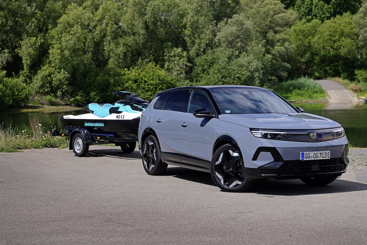 Nuovo Opel Grandland Electric AWD: autonomia, potenza e comfort