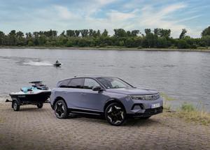 Nuovo Opel Grandland Electric AWD: autonomia, potenza e comfort