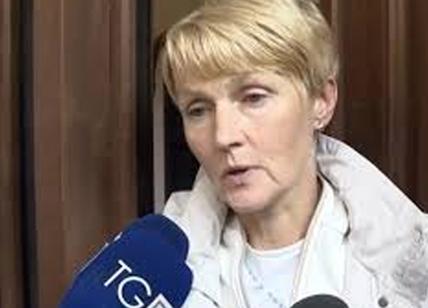 Pamela Genini, la madre denuncia Francesco Dolci per il furto della cagnolina della figlia. Poi in diretta TV succede l’impensabile