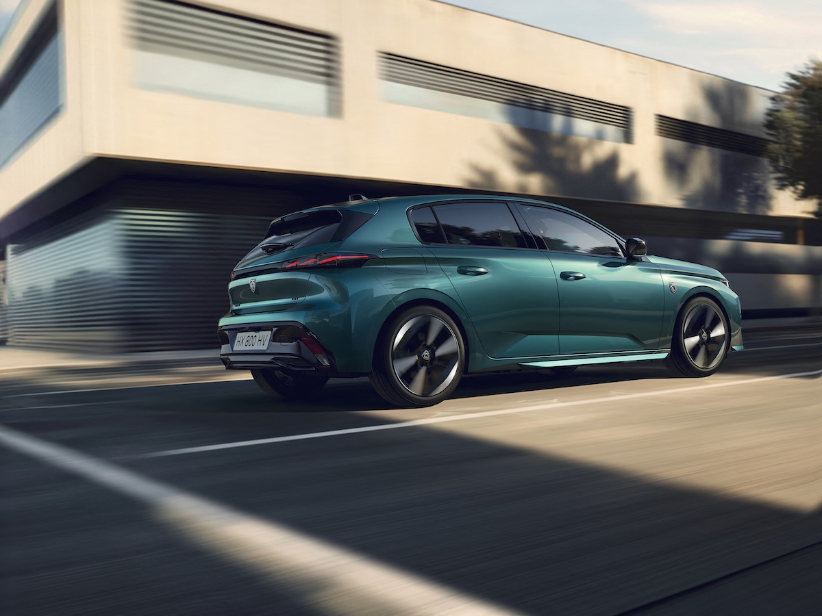 Peugeot 308 e 308 SW: design illuminato, ibrida, elettrica, diesel
