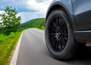 Pirelli miglior produttore all season 2025 per AvD e AutoBild