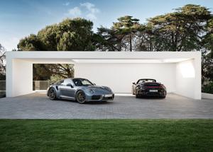 IAA 2025: debutta la nuova Porsche 911 Turbo S T-Hybrid da 711 CV