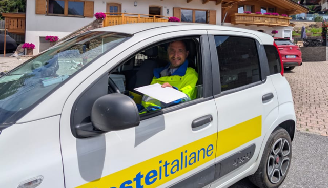 Poste Italiane: la routine quotidiana di Luca, il portalettere di Sinner