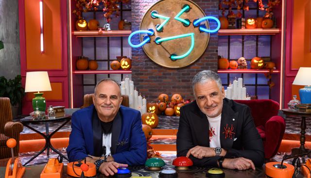 LOL: Chi ride è fuori? Gialappa's special guest star (di un super Lol). Da Valentina Barbieri a Friscia, chi sono i comici nel cast
