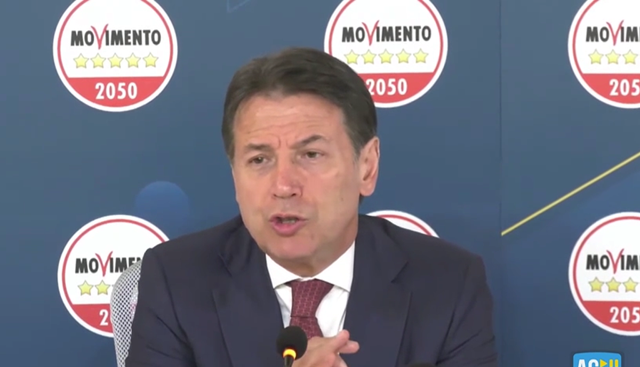 Conte difende Ricci: "Chiedere un passo indietro sarebbe un brutto precedente"