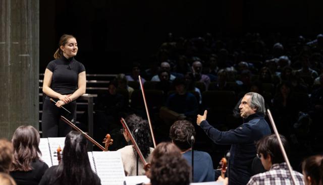 Riccardo Muti dirige il "Don Giovanni" a Fondazione Prada (Foto: courtesy Fondazione Prada) Riccardo Muti dirige il "Don Giovanni" a Fondazione Prada (Foto: courtesy Fondazione Prada)