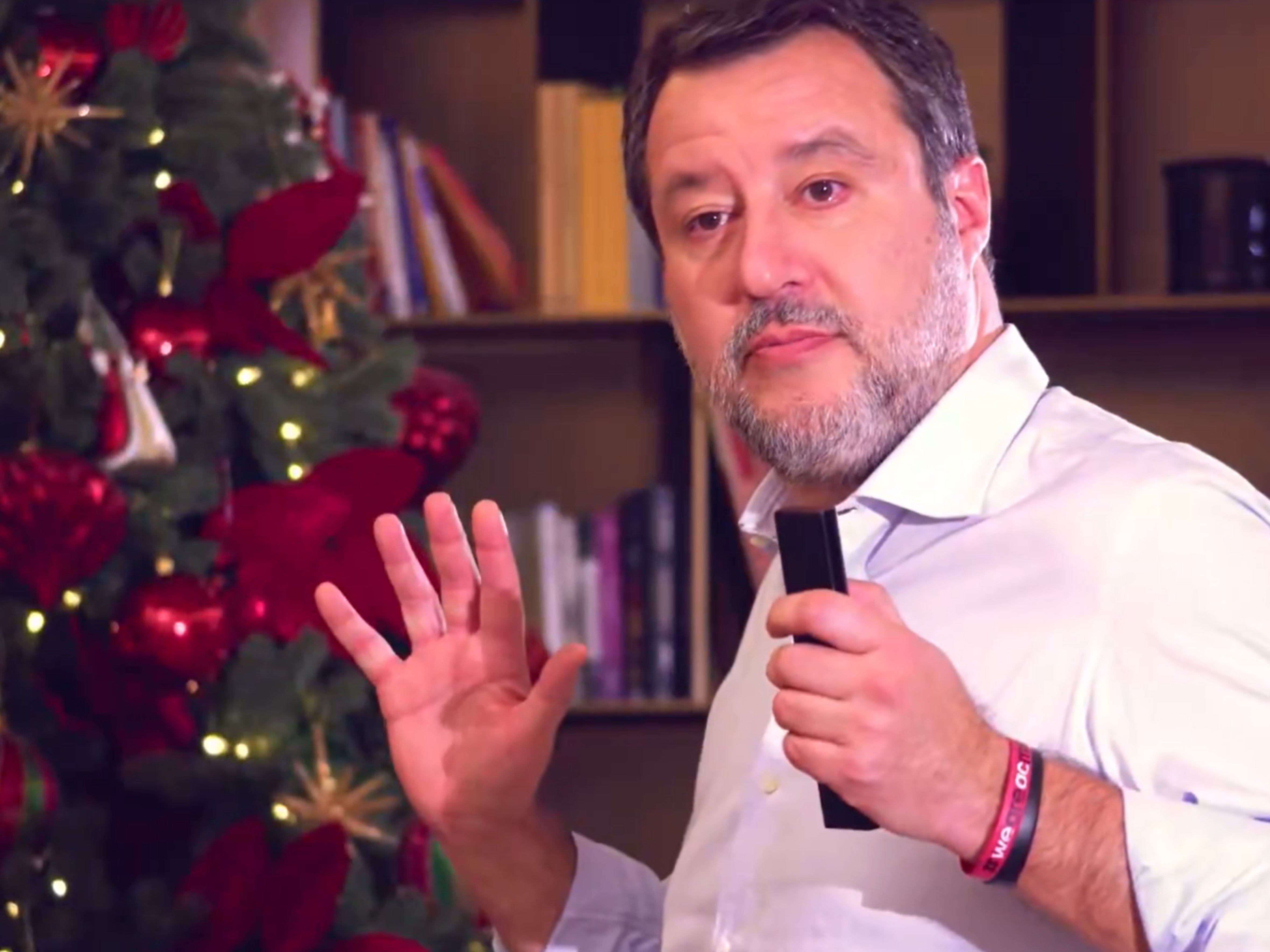 https://www.affaritaliani.it/static/upl2025/salv/salvini--natale1.jpg