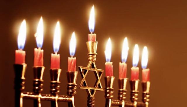 Sydney, strage ad Hanukkah: cos'è la "Festa delle luci" ebraica sconvolta dal sanguinoso attentato