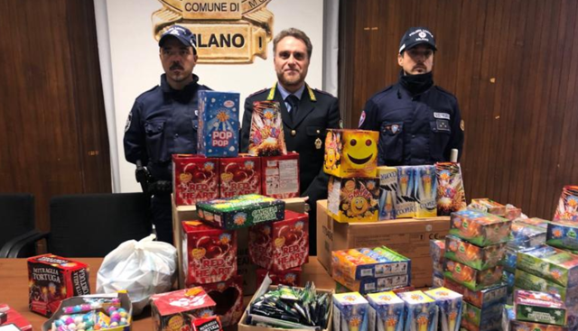 Sequestro di Fuochi d'artificio illegali
