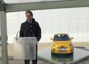 Elkann lancia la 500 Ibrida: "Dobbiamo garantire la libertÃ  di muoversi a tutti