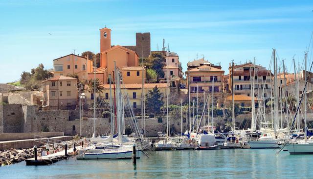 Affaritaliani scatena il panico, Casamenti perde le staffe. Su Facebook lo travolgono le domande dei cittadini