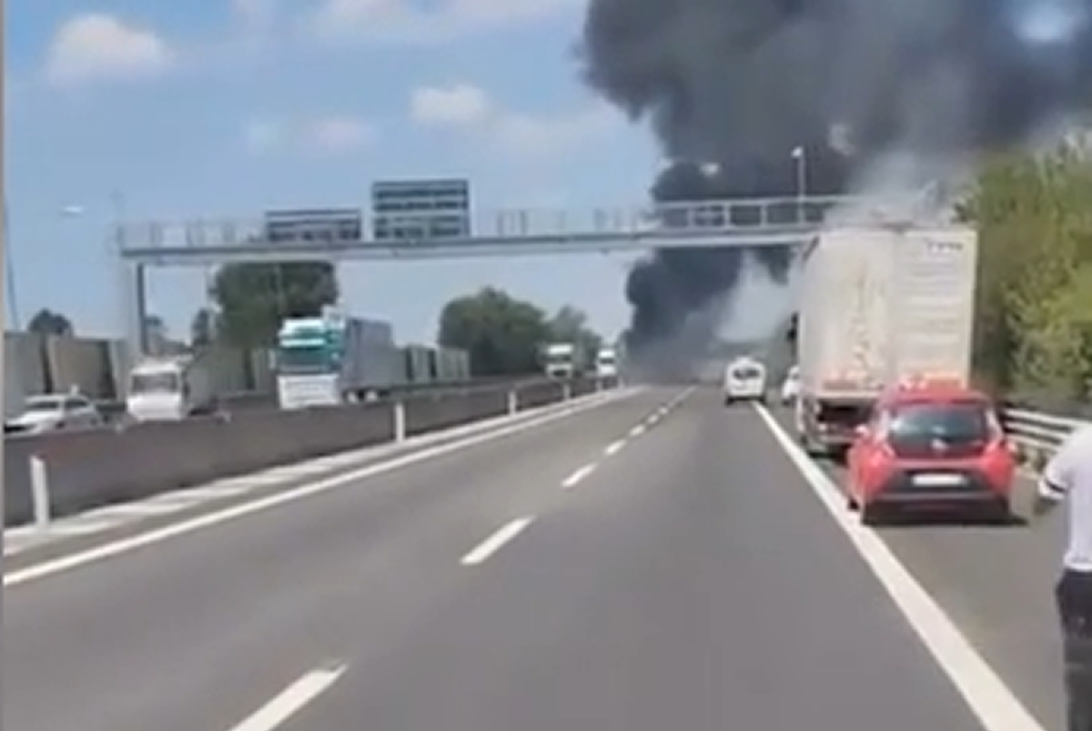 Tragedia nel cielo di Brescia: ultraleggero precipita vicino alla Corda Molle, due morti e traffico in tilt Tragedia nel cielo di Brescia: ultraleggero precipita vicino alla Corda Molle, due morti e traffico in tilt
