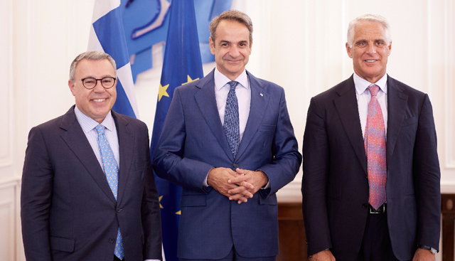UniCredit rafforza la sua presenza in Grecia e rilancia la collaborazione con Alpha Bank