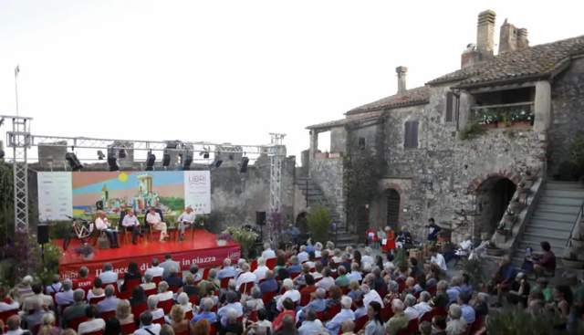 Capalbio, Giuseppe Cerasa presenta il suo libro "Sipario siciliano. Storie di donne, passioni, segreti, mafia ed eroi senza gloria". Affaritaliani media partner