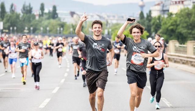 (Credit: Philipp Greindl, Tomas Bukoven, Kujtim Krasniqi / Red Bull Content Pool)