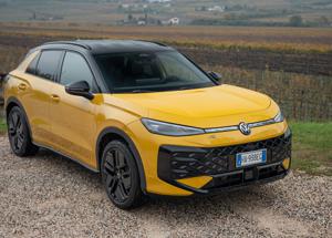 Volkswagen nuova T-Roc: tecnologia e stile per il SUV piÃ¹ venduto in Europa