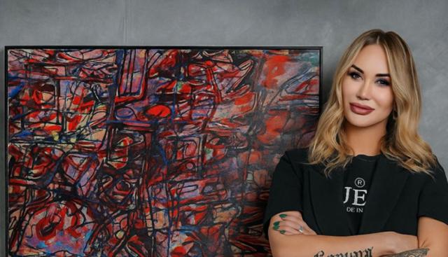Olga Gosteva con, alle spalle, “Omaggio all’Art Brut di Jean Dubuffet” Olga Gosteva con, alle spalle, “Omaggio all’Art Brut di Jean Dubuffet”