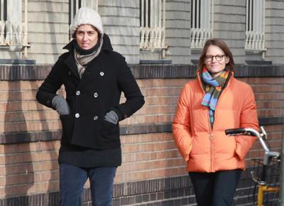 Alexandra Hedison Jodie Foster ape