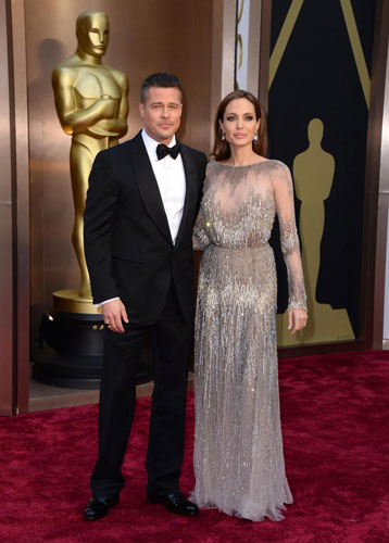 Angelina Jolie e Brad Pitti con uno smoking di Tom Ford Angelina Jolie e Brad Pitti con uno smoking di Tom Ford