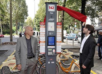 Mobilità, a Milano la bici è la regina d'agosto