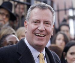Usa: De Blasio vince primarie con 74%, verso bis sindaco New York