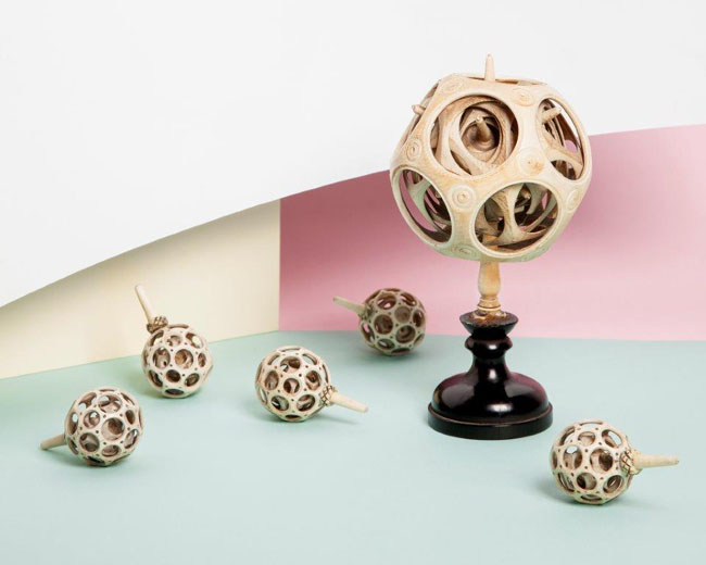 Carmen Mitrotta - Sfera traforata a corpi concentrici. XVII secolo Carmen Mitrotta - Sfera traforata a corpi concentrici. XVII secolo