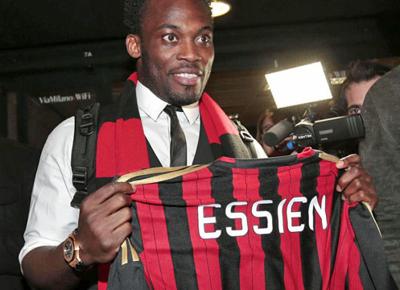 Milan, Essien ha firmato. Mou: "Una grande chance per il suo futuro"