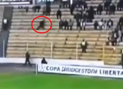 Fantasma alla partita di calcio, tifosi e operatori sotto choc
