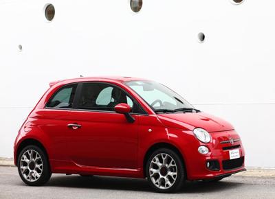 Auto, rallentano le vendite ad aprile (+1,9%). Male Fiat. "Colpa degli eco-incentivi"
