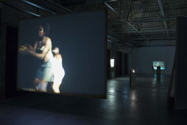 João Maria Gusmão + Pedro Paiva Papagaio Installation views Fondazione HangarBicocca, 2014 Photo by Agostino Osio Courtesy Fondazione HangarBicocca João Maria Gusmão + Pedro Paiva Papagaio Installation views Fondazione HangarBicocca, 2014 Photo by Agostino Osio Courtesy Fondazione HangarBicocca